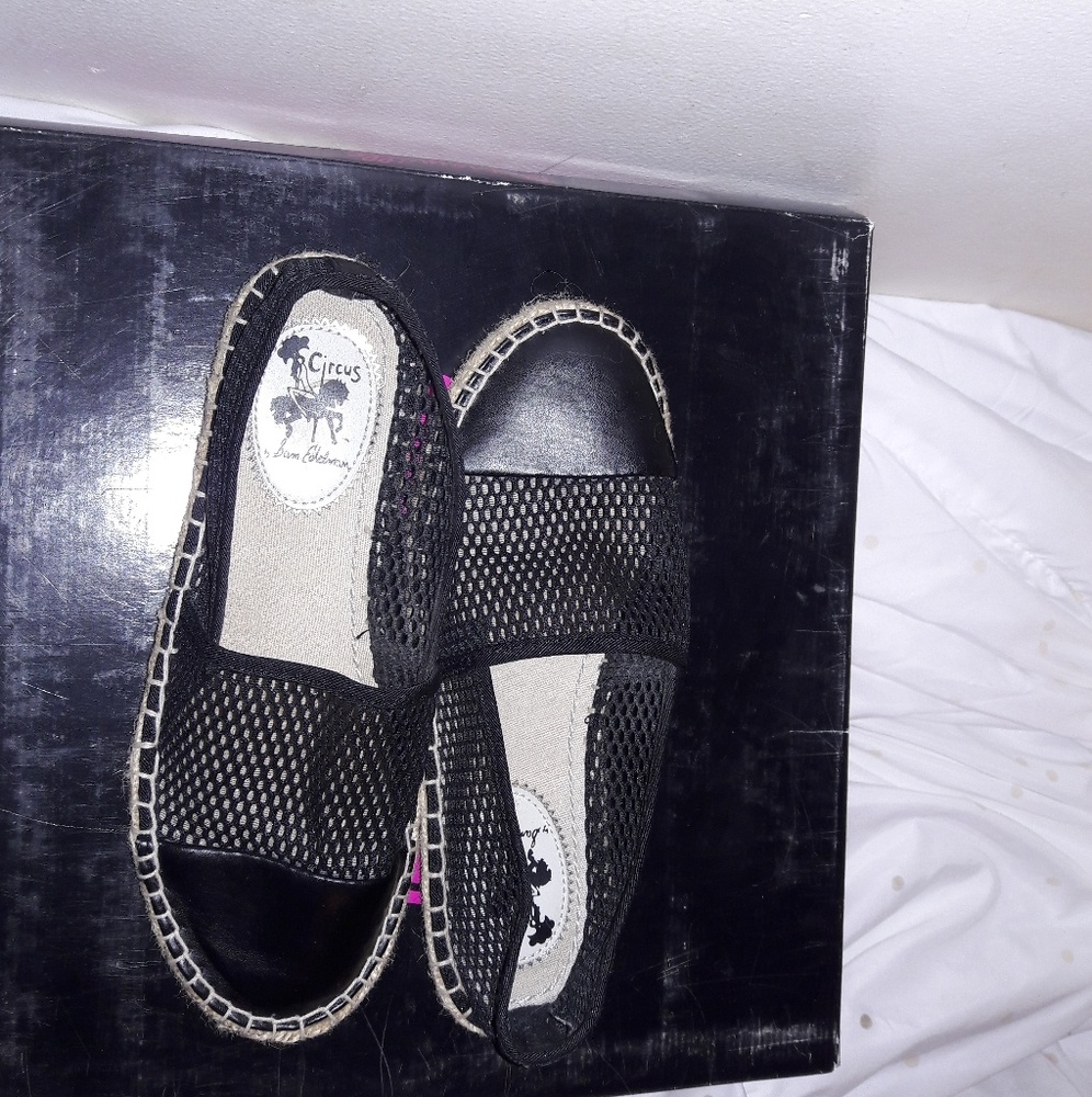 Sam Edelman Black fish net shoes